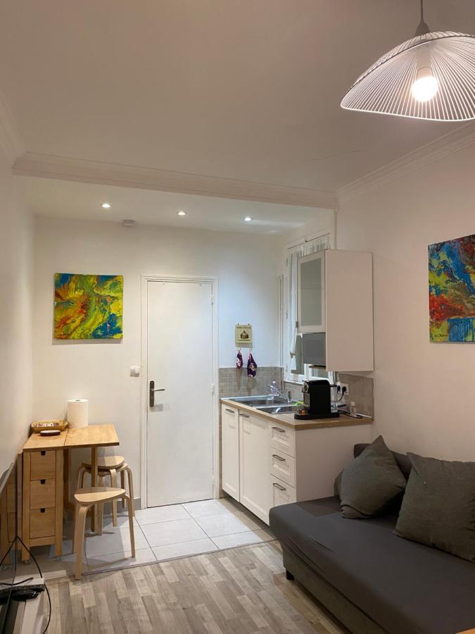 Cosy, Charming Apartment With Courtyard Париж Экстерьер фото